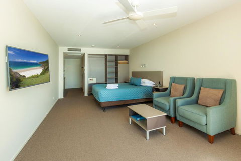 The Dorsal Boutique Hotel - New Castle Holiday 3