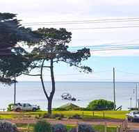The Esplanade Holiday Home - New Castle Holiday