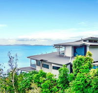 The Edge 5 - Hamilton Island - New Castle Holiday