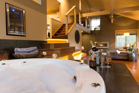 The Edge Villa - New Castle Holiday 0