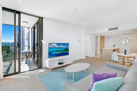 The Eureka Gold Coast Residence On Broadbeach - New Castle Holiday 3