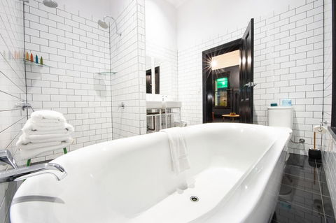 The Franklin Boutique Hotel - New Castle Holiday 2