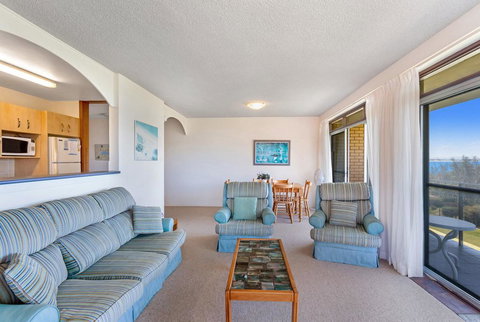 The Helm, Unit 3/22 Voyager Close - New Castle Holiday 0