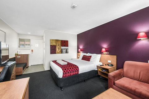 The Henty - New Castle Holiday 3