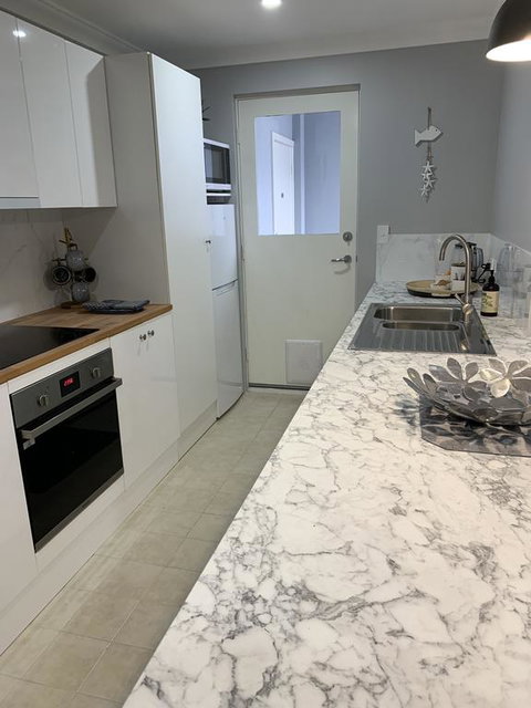 The Hutt - New Castle Holiday 1