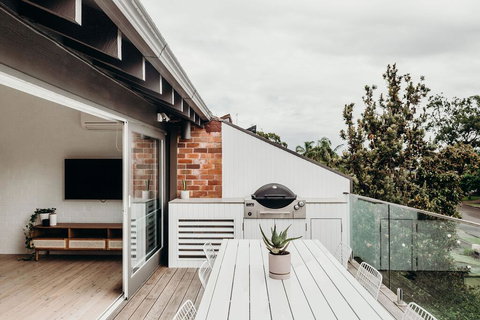 The Loft - New Castle Holiday 2