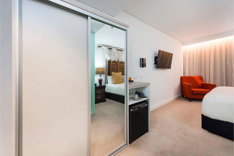 The Nest - Boho Bedroom Near The City With Roof Terrace - New Castle Holiday 1
