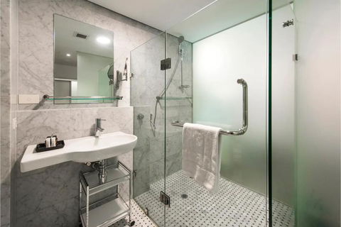 The Nest - Stylish Modern Room With Rooftop Terrace - New Castle Holiday 3