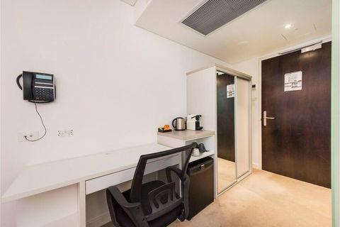 The Nest - Stylish Modern Room With Rooftop Terrace - New Castle Holiday 1