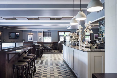 The North Sydney Hotel - New Castle Holiday 1