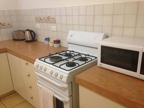 The Nosh & Nod - Avon Terrace - New Castle Holiday 2