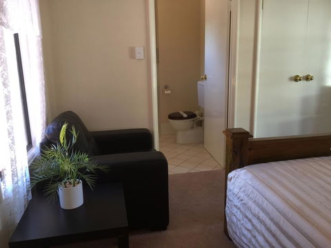 The Nosh & Nod - Howick Street - New Castle Holiday 2