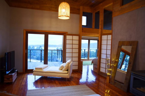 The O Retreat - New Castle Holiday 1