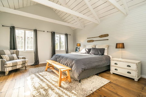 The Oar House - New Castle Holiday 0