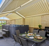 The Orient - Family  Pet Friendly - Huge Spa - New Castle Holiday