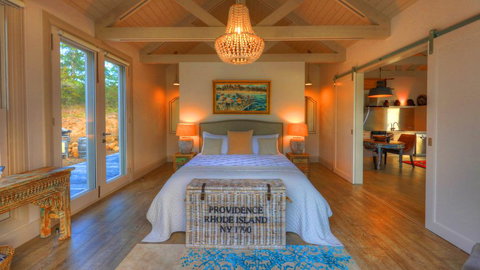 The Peninsula Experience - New Castle Holiday 0