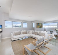 The Penthouse  Little Beach - New Castle Holiday