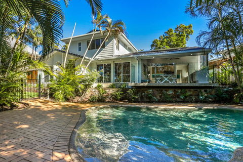 The Perfect Pet Friendly Escape, Sunshine Beach - New Castle Holiday 0