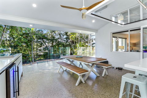 The Perfect Pet Friendly Escape, Sunshine Beach - New Castle Holiday 1