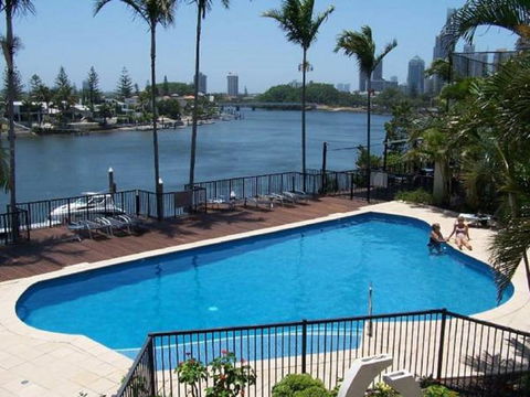 The Pinnacle Apartments - New Castle Holiday 0