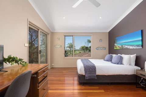 The Richmond Beach Villa - New Castle Holiday 1
