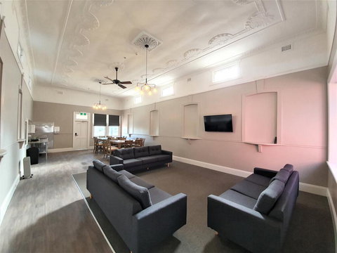 The Royal Hotel - New Castle Holiday 2