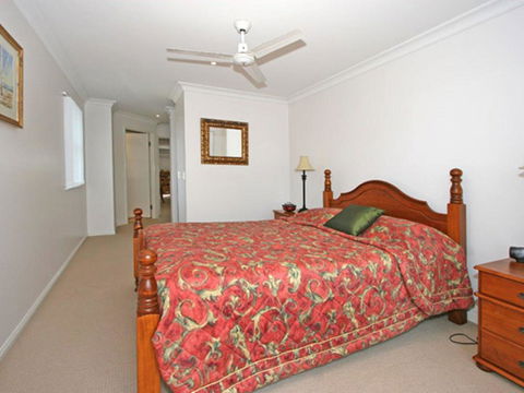 The Sands 60/20 Pacific Parade - New Castle Holiday 3