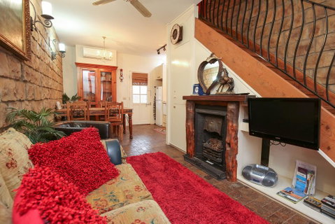 The Stable On Olive - New Castle Holiday 3