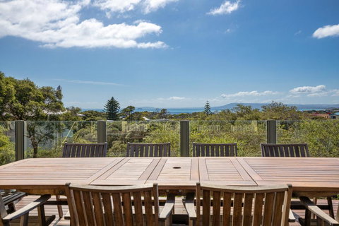 The Views: Entertainers' Deck And Bay Views - New Castle Holiday 1