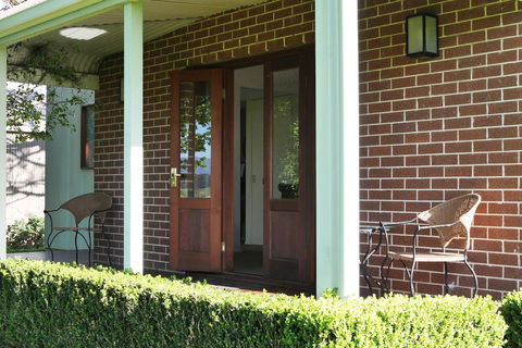 The Willows B N B - New Castle Holiday 3