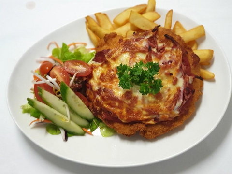 Tin Can Bay Budget Accommodation - New Castle Holiday 1