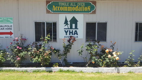 Tingle All Over Budget Accommodation - New Castle Holiday 0