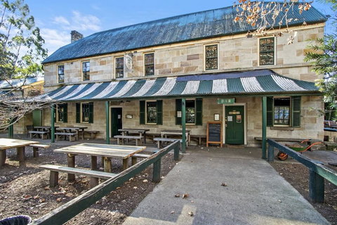 Tiny St Albans - New Castle Holiday 1