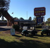 Tooleybuc Club Motor Inn - New Castle Holiday