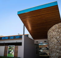 Toongabbie Hotel - New Castle Holiday