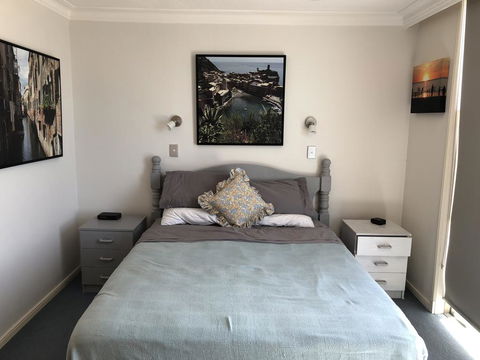 Toowoon Bay Beachfront Apartment - New Castle Holiday 3