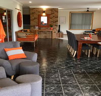 Top Deck Beachside - New Castle Holiday