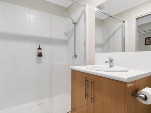 Tootgarook Treasure - New Castle Holiday 3