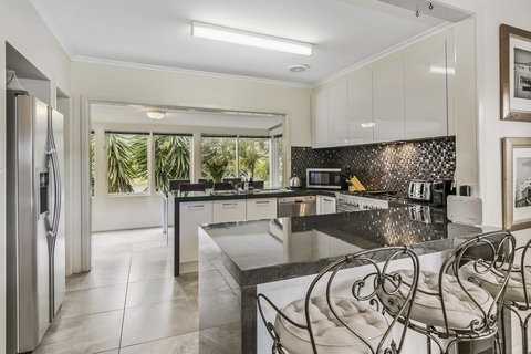 Total Rye Beach Family Getaway - New Castle Holiday 1