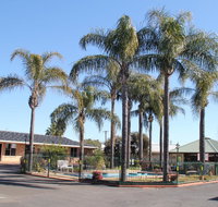 Town and Country Motor Inn - New Castle Holiday