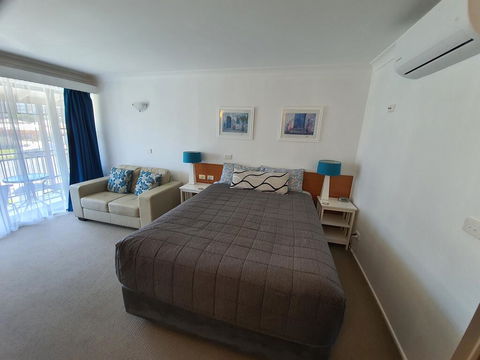 Town Beach Motor Inn Port Macquarie - New Castle Holiday 1