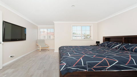 Townhouse On Tomaree - 6/26 - New Castle Holiday 2