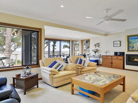 Tradewinds @ The Bay - All The Comforts Of Home - New Castle Holiday 2