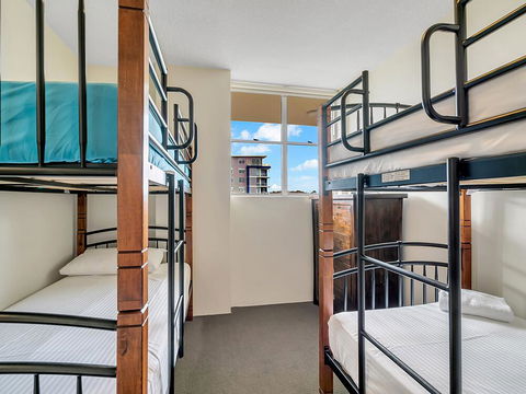 Tradewinds Apartments - New Castle Holiday 3