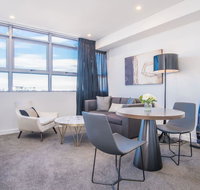 Train Station Access 1Bed1Bath APT at Chatswood - New Castle Holiday