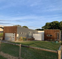 Tranquil Getaway Wifi Netflix Pet friendly - New Castle Holiday