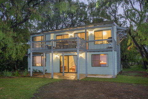 Tranquil Waters - Pet Friendly Family Beach House In Quindalup - New Castle Holiday 0