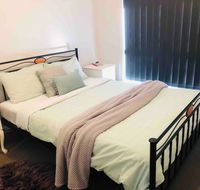 TranquilFamilyPet FriendlyFree WiFiBreakfast - New Castle Holiday