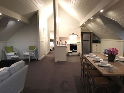 Travertines Wines Apartment - New Castle Holiday 3
