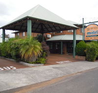 Tree Top Walk Motel - New Castle Holiday